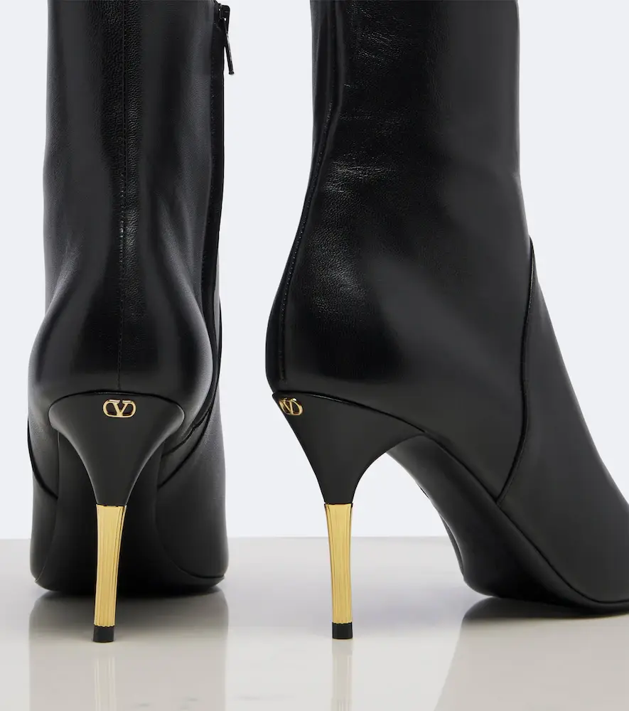 Valentino Garavani Sinead suede-trimmed leather ankle boots | Thumbnail 4 Valentino Garavani Sinead suede-trimmed leather ankle boots | Thumbnail 4