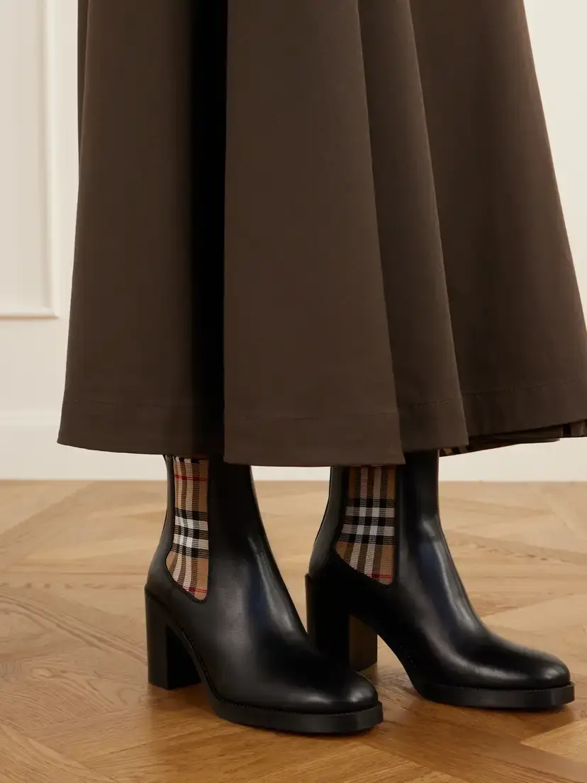 Burberry Hampstead 70 Leather Boots | Thumbnail 2 Burberry Hampstead 70 Leather Boots | Thumbnail 2