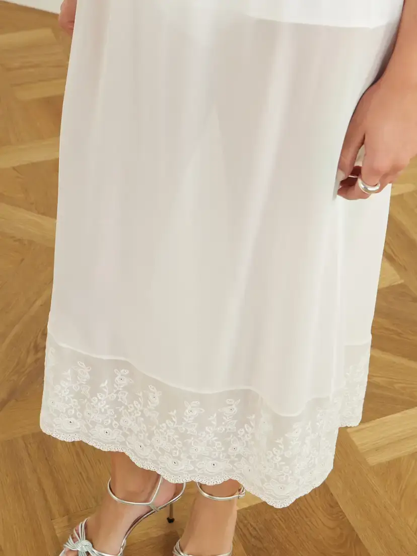 Magda Butrym Broderie Anglaise-trimmed Silk-crepe Midi-skirt | Thumbnail 5