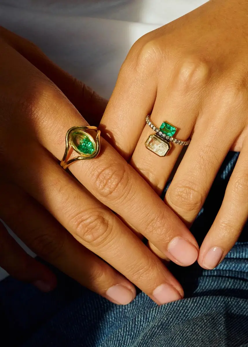 MORITZ GLIK 18K Yellow Gold Eternity Ring with Emerald and Diamond Shaker | Thumbnail 2 MORITZ GLIK 18K Yellow Gold Eternity Ring with Emerald and Diamond Shaker | Thumbnail 2