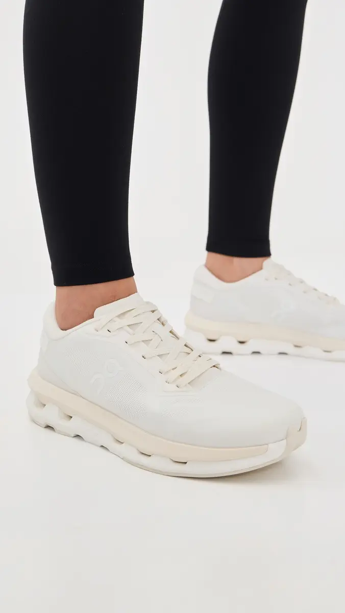 ON Cloudzone Sneakers | Thumbnail 3