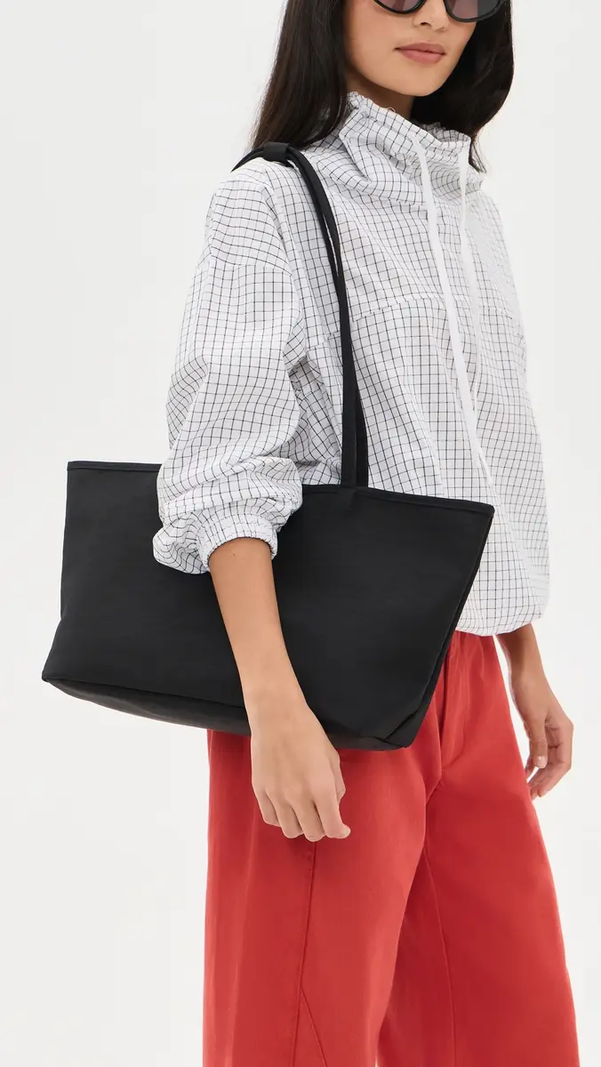 BAGGU Medium Nylon Reversible Tote | Thumbnail 3 BAGGU Medium Nylon Reversible Tote | Thumbnail 3