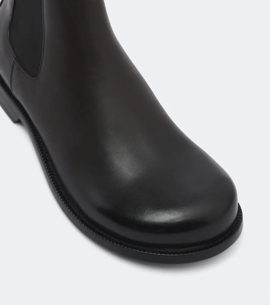 JW Anderson Leather Chelsea boots | Thumbnail 2 JW Anderson Leather Chelsea boots | Thumbnail 2