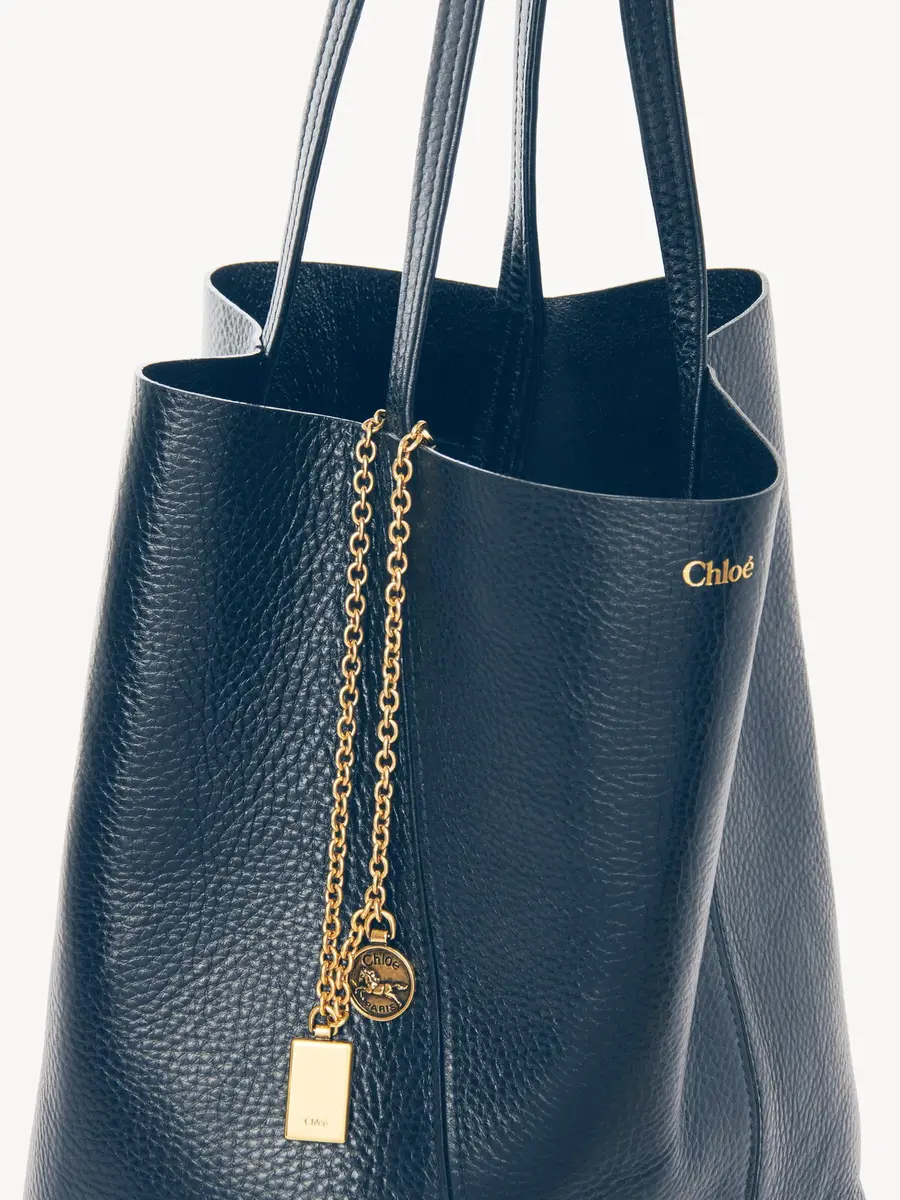 Chloé Chloé Spin tote bag in grained leather | Thumbnail 6 Chloé Chloé Spin tote bag in grained leather | Thumbnail 6