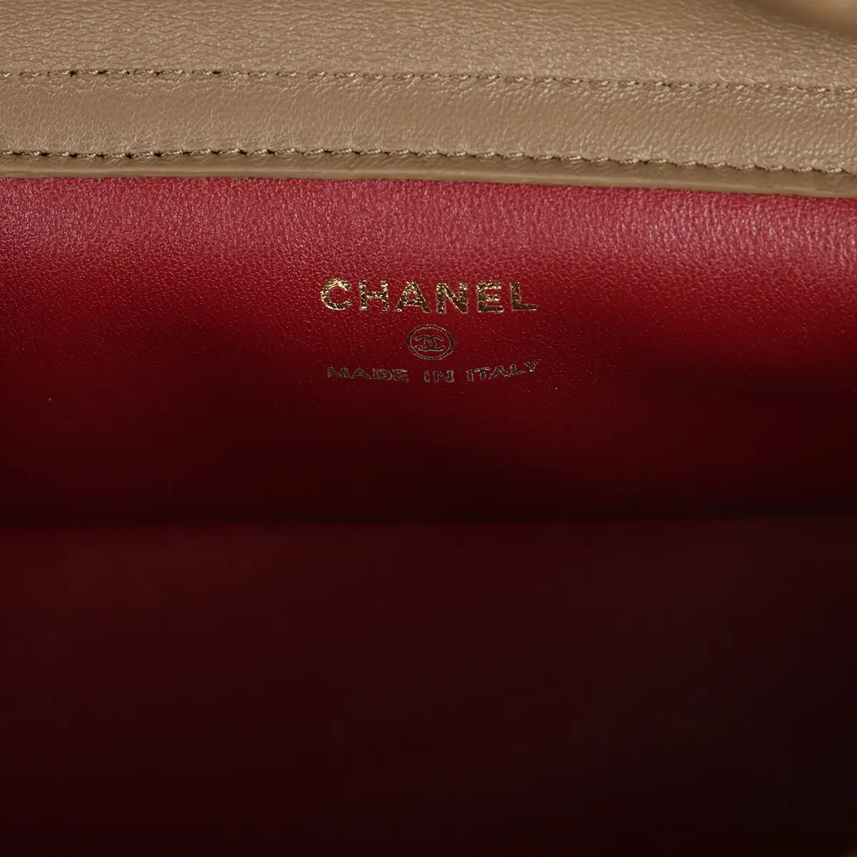 Chanel Chanel Drawstring Clutch Bag with Leather Strap Dark Khaki Lambskin Gold Hardware | Thumbnail 9