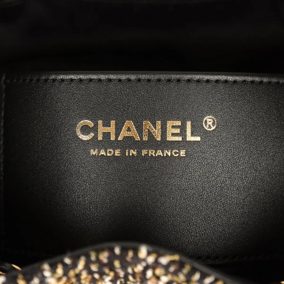 Chanel Chanel Small 25 Hobo Bag Black, White, Gold Tweed Bouclé Gold Hardware | Thumbnail 9 Chanel Chanel Small 25 Hobo Bag Black, White, Gold Tweed Bouclé Gold Hardware | Thumbnail 9