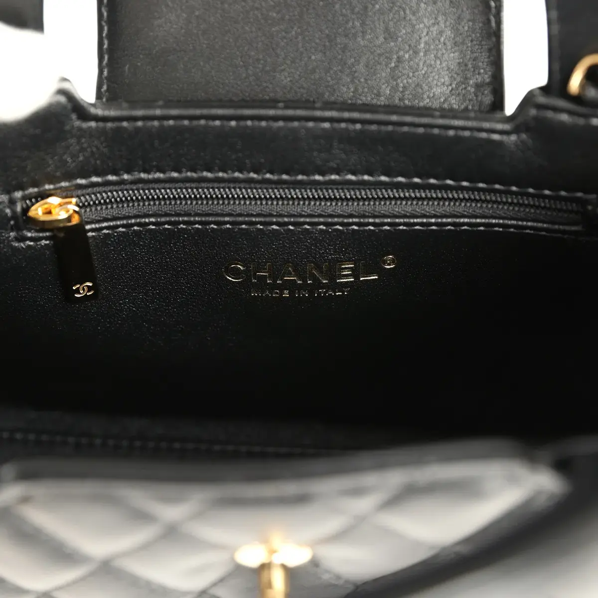 Chanel Chanel Small Kelly Shopper Black Shiny Lambskin Gold Hardware | Thumbnail 9 Chanel Chanel Small Kelly Shopper Black Shiny Lambskin Gold Hardware | Thumbnail 9