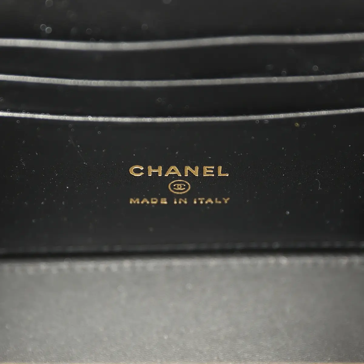 Chanel Chanel Small Top Handle Vanity Case Black Croc Embossed Calfskin Gold Hardware | Thumbnail 10 Chanel Chanel Small Top Handle Vanity Case Black Croc Embossed Calfskin Gold Hardware | Thumbnail 10