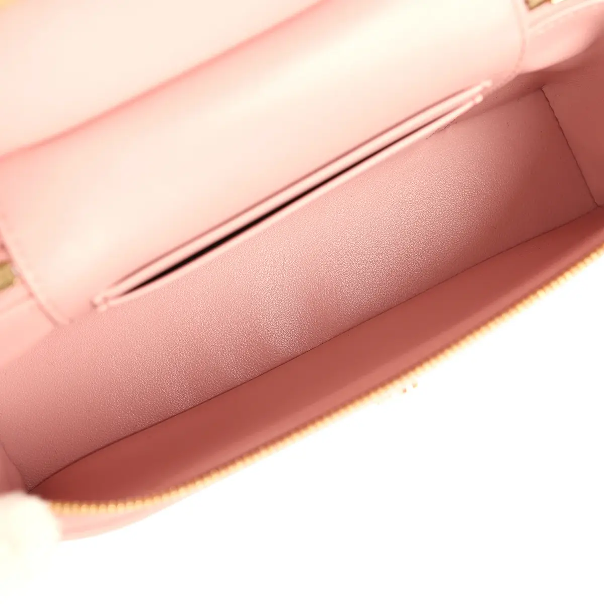Chanel Chanel Top Handle Long Vanity Case with Chain Pink Croc Embossed Calfskin Gold Hardware | Thumbnail 8 Chanel Chanel Top Handle Long Vanity Case with Chain Pink Croc Embossed Calfskin Gold Hardware | Thumbnail 8