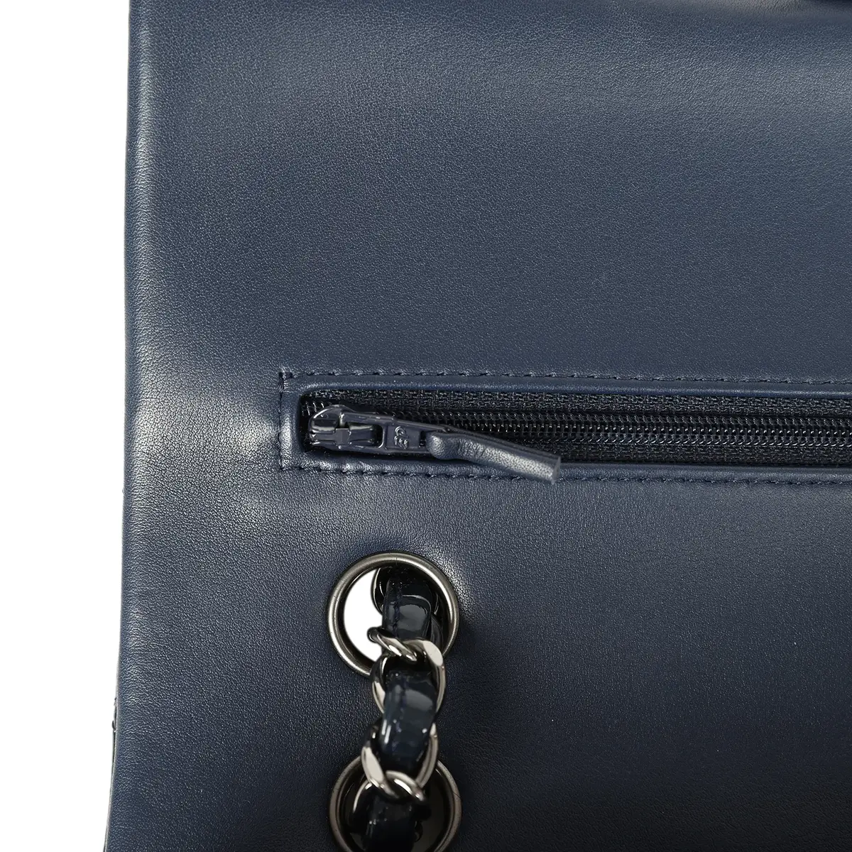 Chanel Pre-owned Chanel Medium Classic Double Flap Bag Navy Blue Patent Ruthenium Hardware | Thumbnail 8