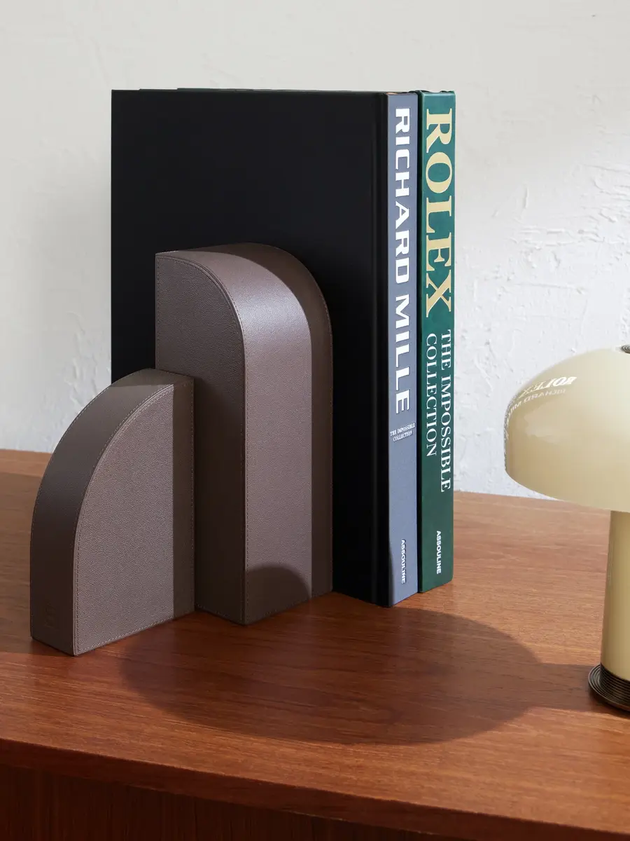 ASSOULINE Cubist Leather Bookend - Men | Thumbnail 2 ASSOULINE Cubist Leather Bookend - Men | Thumbnail 2