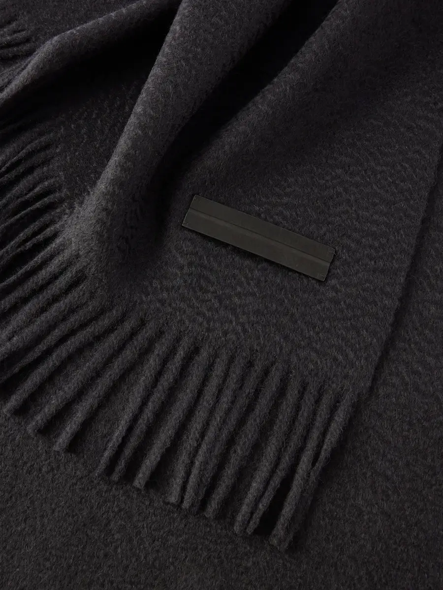 Zegna Fringed Cashmere Scarf - Men | Thumbnail 4 Zegna Fringed Cashmere Scarf - Men | Thumbnail 4