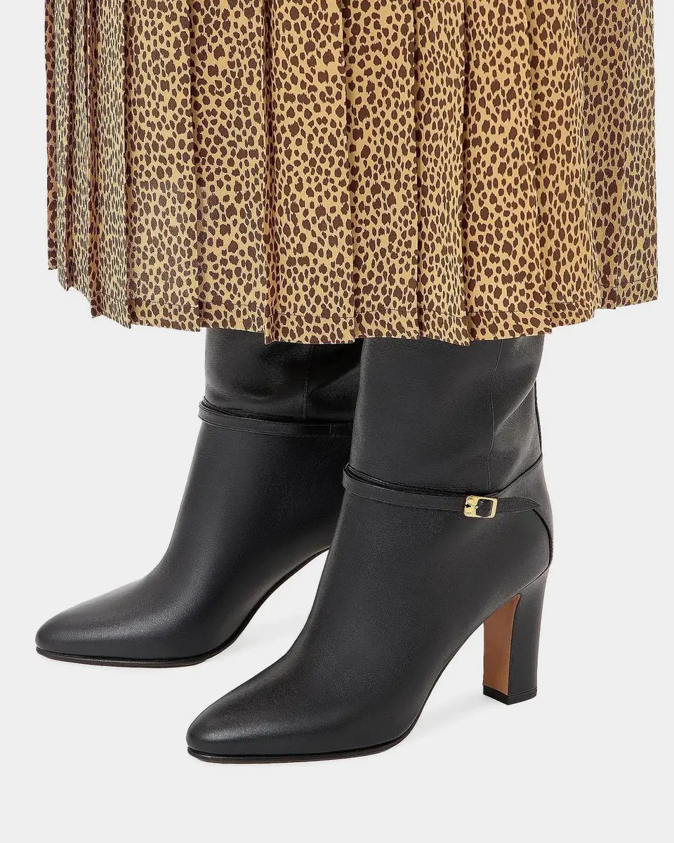 Valentino Garavani 85mm Pattie Leather Knee-High Boots | Thumbnail 2 Valentino Garavani 85mm Pattie Leather Knee-High Boots | Thumbnail 2
