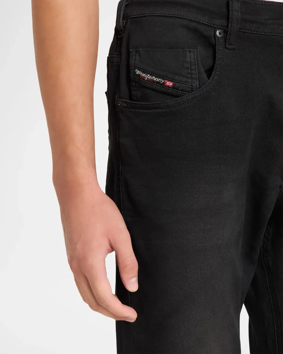 Diesel Men's Krooley Joggjeans Tapered-Leg Jeans | Thumbnail 5 Diesel Men's Krooley Joggjeans Tapered-Leg Jeans | Thumbnail 5