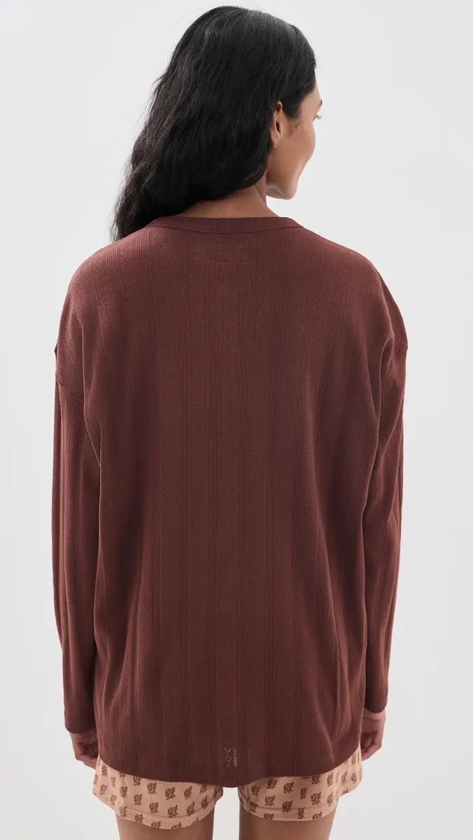 The Great. THE GREAT. The Slouch Sleep Henley | Thumbnail 3 The Great. THE GREAT. The Slouch Sleep Henley | Thumbnail 3
