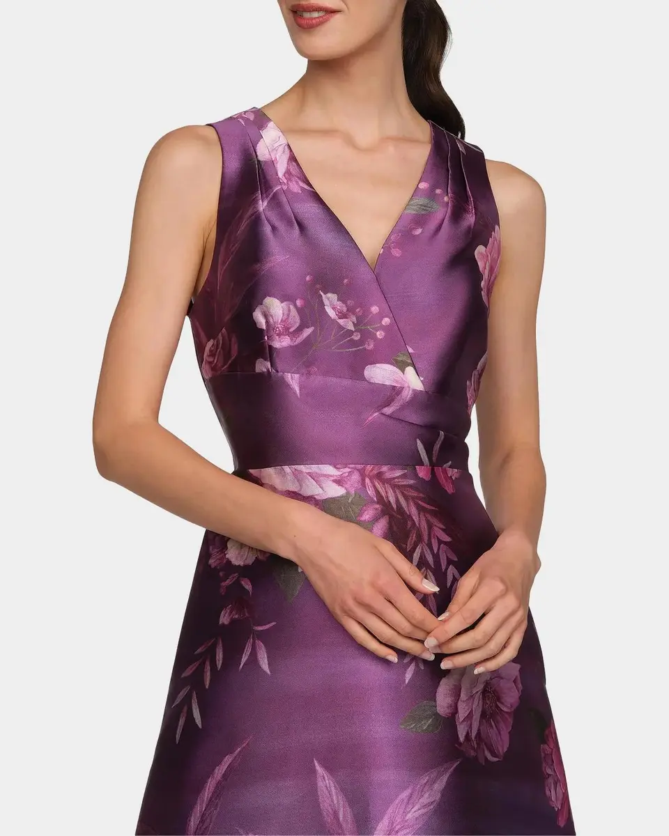 Kay Unger New York Rosalind Floral V-Neck Gown | Thumbnail 5
