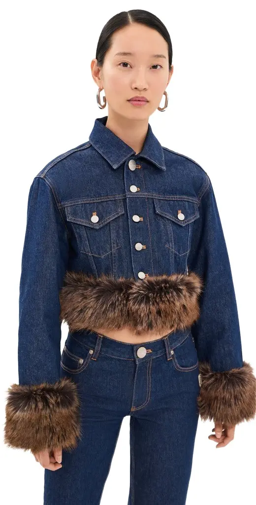Marc Jacobs Faux Fur hrunken Denim Trucker Jacket Dark lub Indigo | Image 1 Marc Jacobs Faux Fur hrunken Denim Trucker Jacket Dark lub Indigo | Image 1