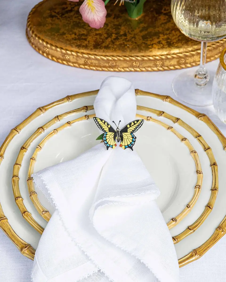 Juliska Berry Scallop Napkins, Set of 4 | Thumbnail 4