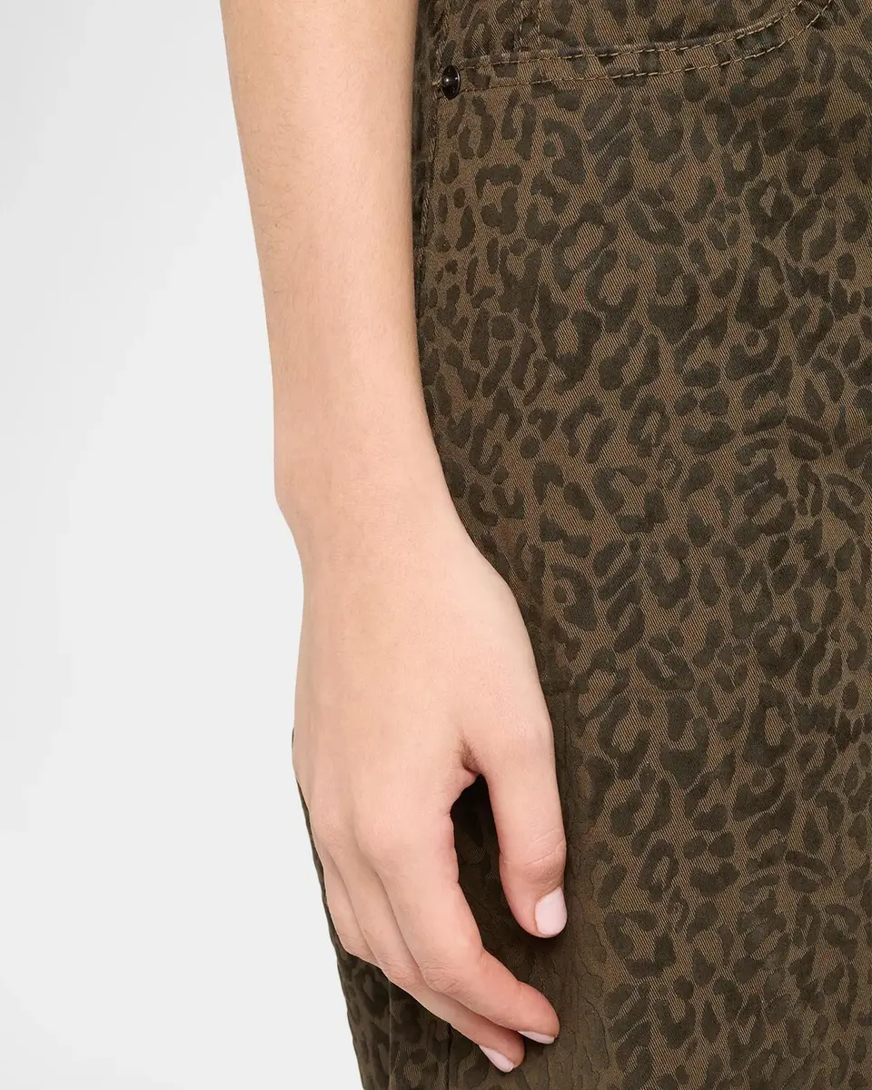 Frame The Bow Leopard Cropped Jeans | Thumbnail 5