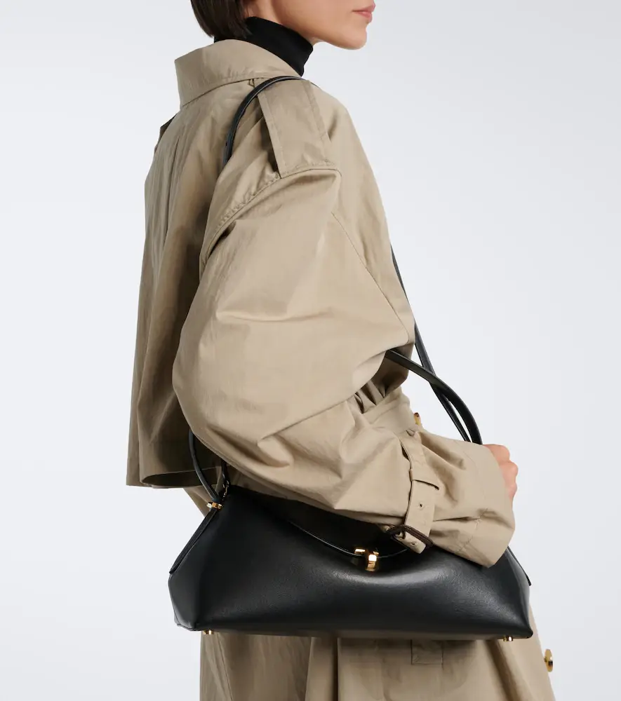 TOTEME T-Lock Small leather shoulder bag | Thumbnail 4 TOTEME T-Lock Small leather shoulder bag | Thumbnail 4