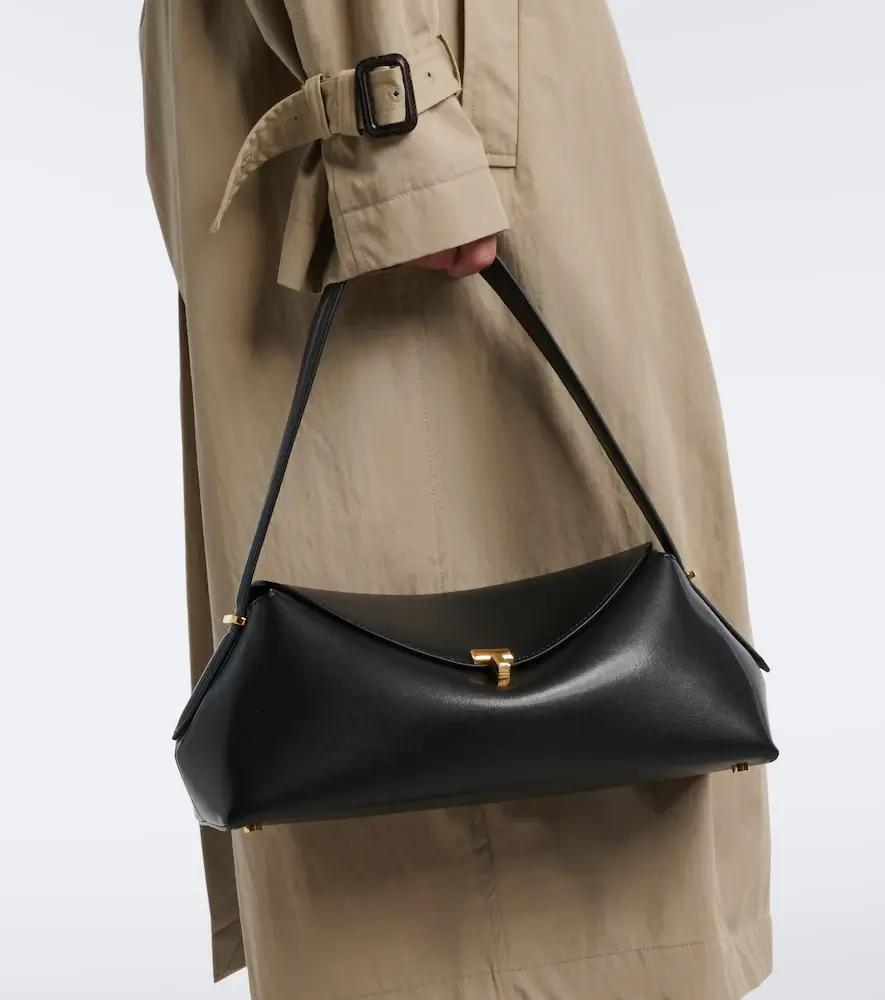 TOTEME T-Lock Small leather shoulder bag | Thumbnail 6 TOTEME T-Lock Small leather shoulder bag | Thumbnail 6