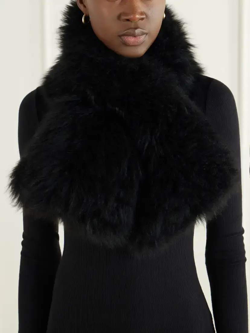 Yves Salomon Leather And Shearling Scarf - Black | Thumbnail 2 Yves Salomon Leather And Shearling Scarf - Black | Thumbnail 2
