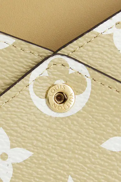 Louis Vuitton Limited Edition Monogram Giant Kirigami MM Pochette | Thumbnail 6 Louis Vuitton Limited Edition Monogram Giant Kirigami MM Pochette | Thumbnail 6