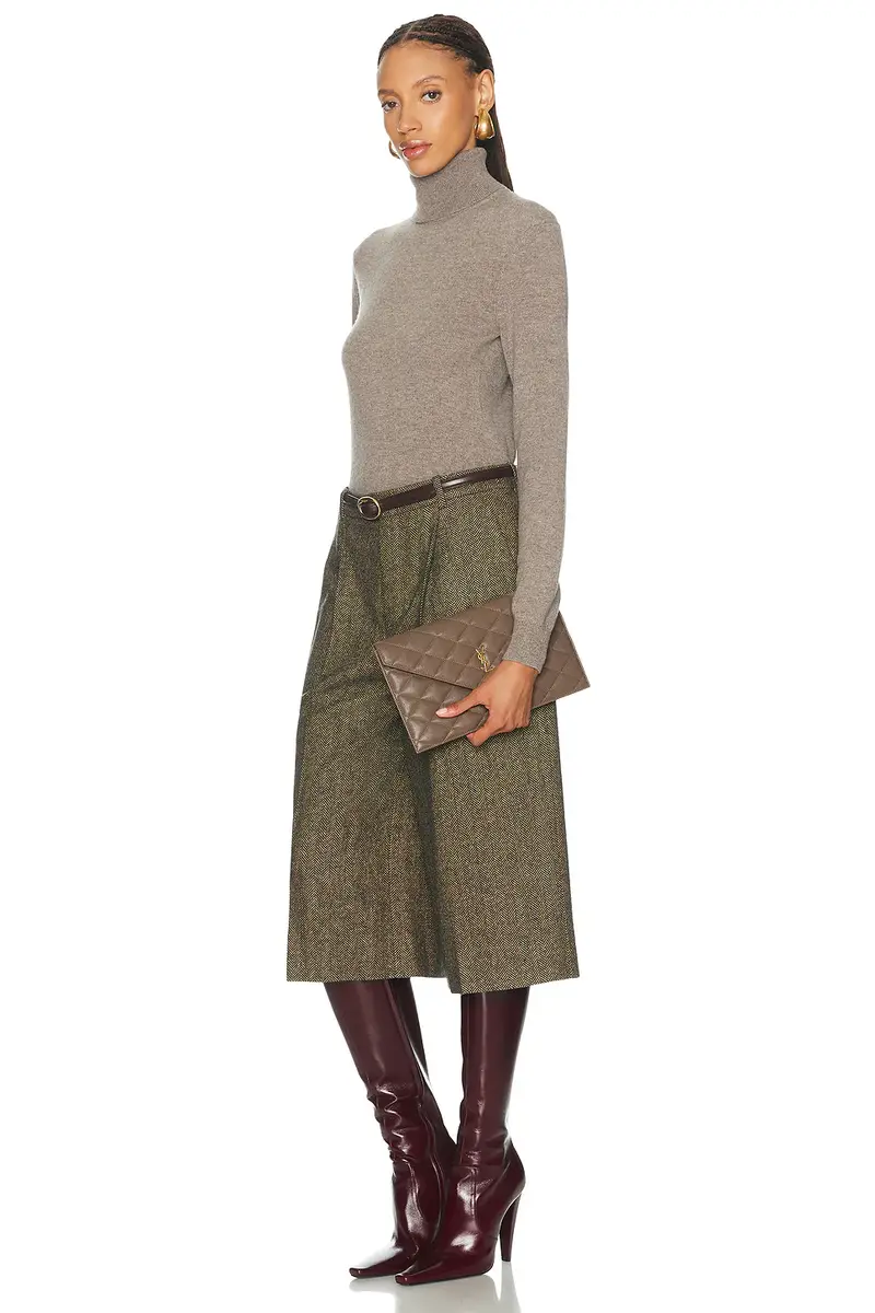 Saint Laurent Grain De Poudre Matelasse Pouch | Thumbnail 2 Saint Laurent Grain De Poudre Matelasse Pouch | Thumbnail 2