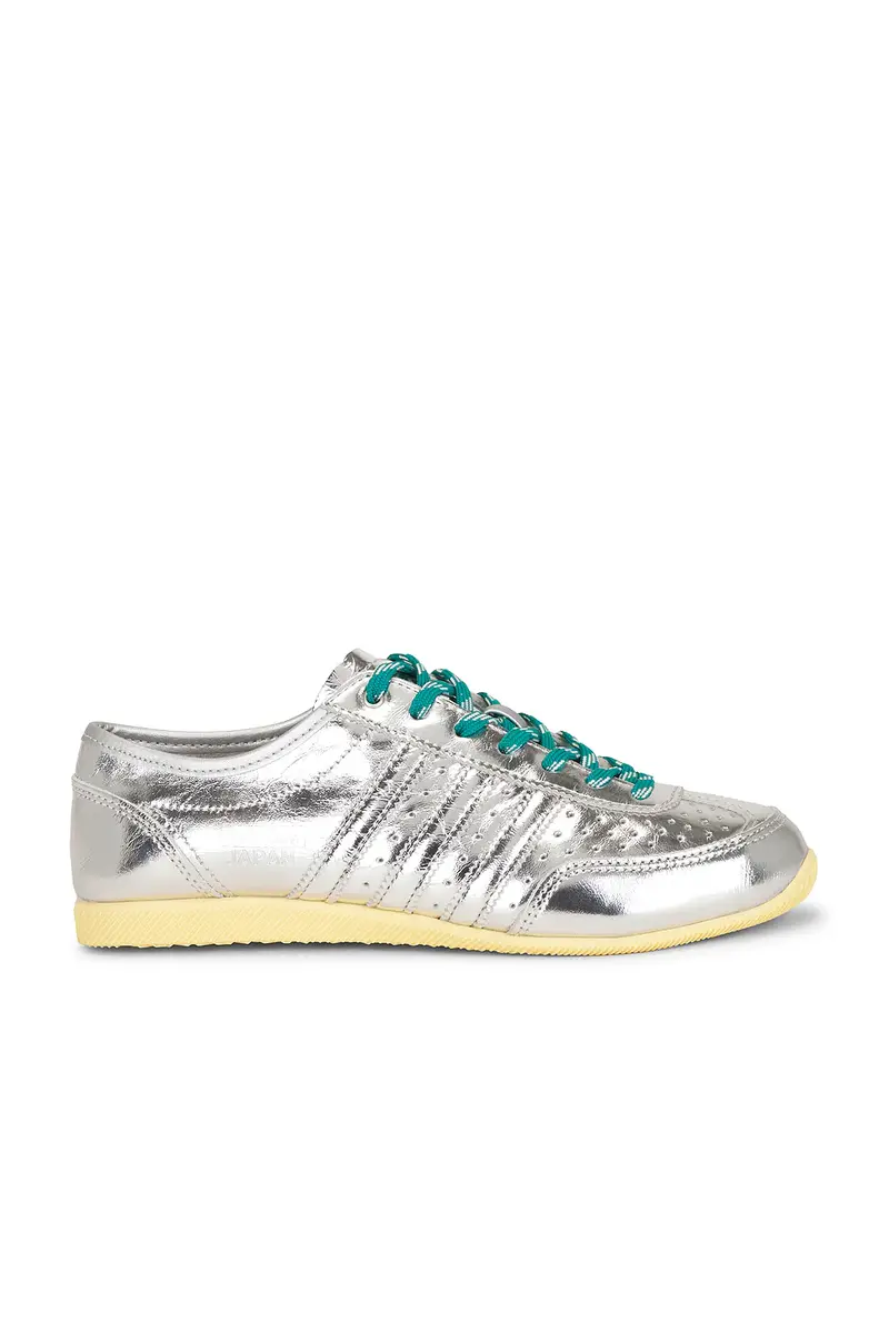 adidas Originals Japan Decon Sneaker | Image 1 adidas Originals Japan Decon Sneaker | Image 1