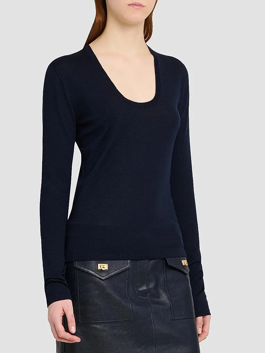 Ferragamo Women's Extra-Fine Wool Seamless Scoopneck Sweater | Thumbnail 4 Ferragamo Women's Extra-Fine Wool Seamless Scoopneck Sweater | Thumbnail 4