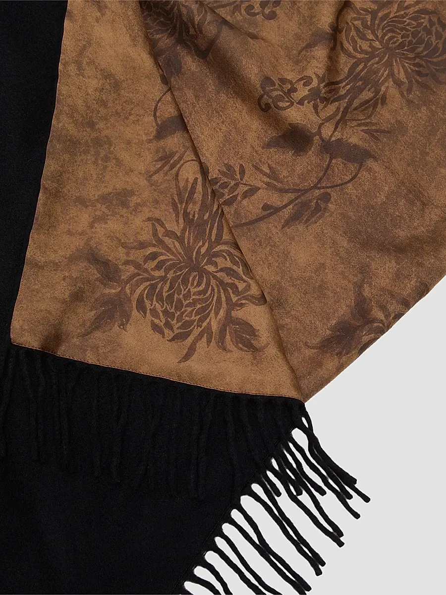 Ferragamo Women's Floral Cashmere-Blend Reversible Cape | Thumbnail 5 Ferragamo Women's Floral Cashmere-Blend Reversible Cape | Thumbnail 5