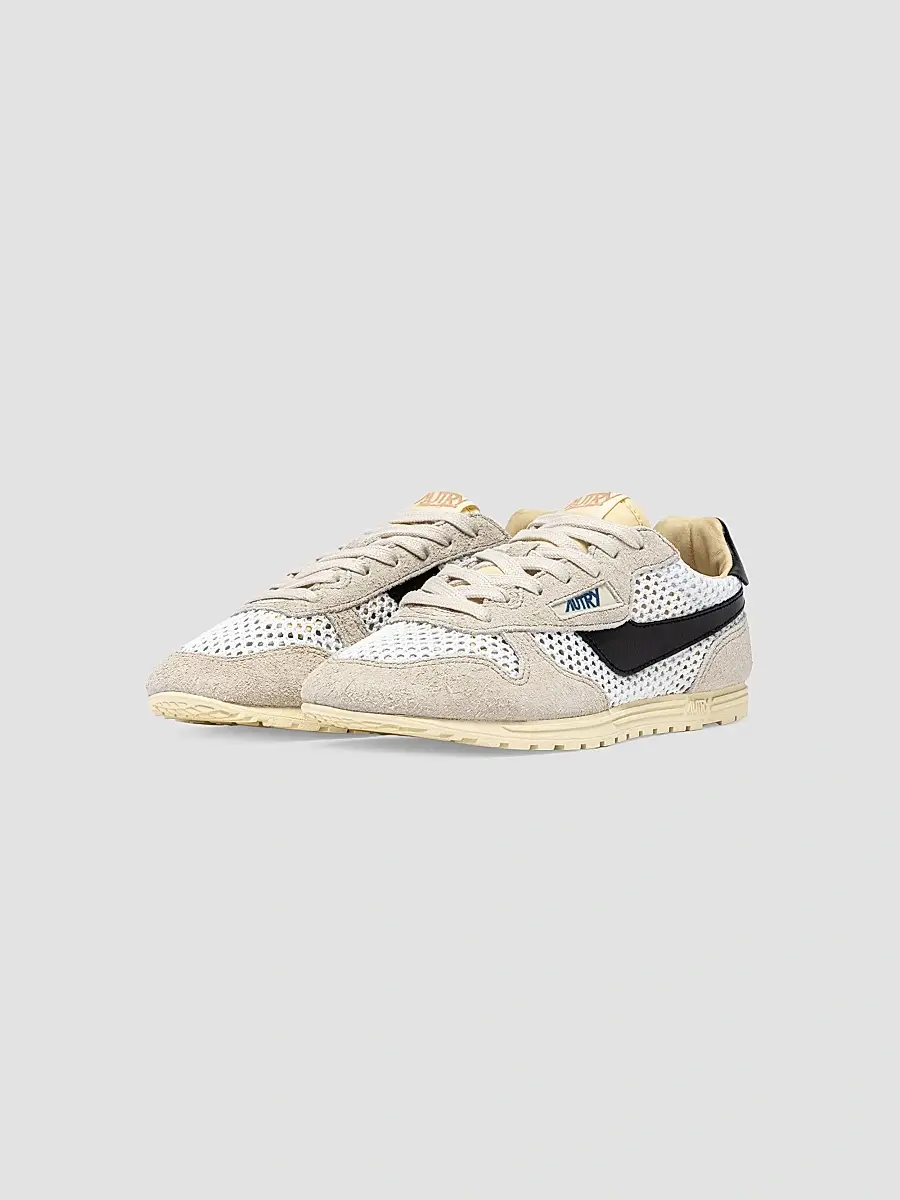 Autry Women's Windspin Logo Low-Top Sneakers | Thumbnail 2