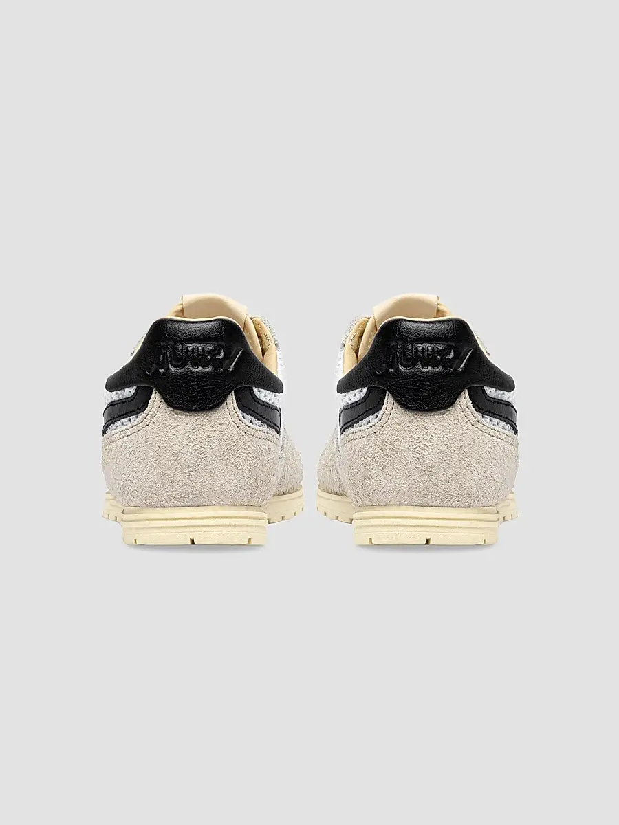 Autry Women's Windspin Logo Low-Top Sneakers | Thumbnail 3