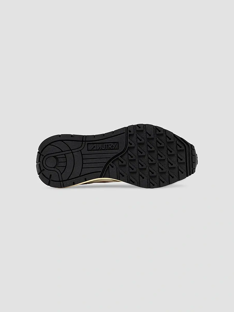 Autry Women's Reelwind Logo Leather Sneakers | Thumbnail 5 Autry Women's Reelwind Logo Leather Sneakers | Thumbnail 5
