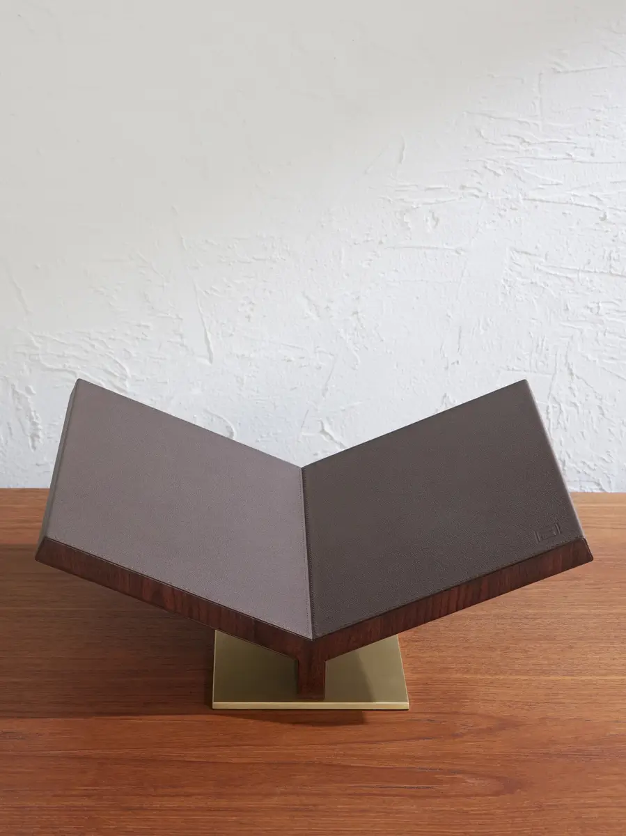 ASSOULINE Collector Classic Leather and Wood Bookstand - Men | Image 1 ASSOULINE Collector Classic Leather and Wood Bookstand - Men | Image 1