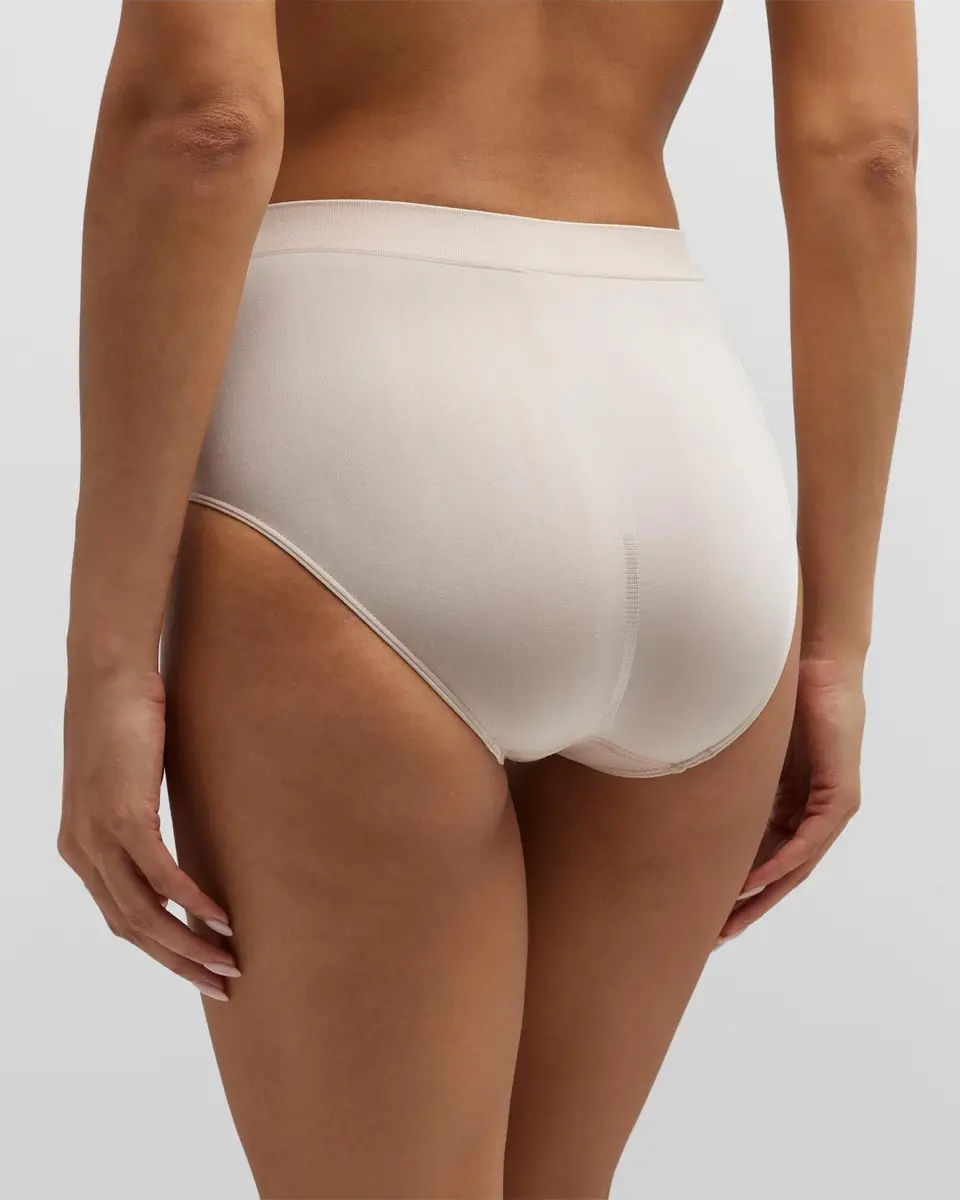 Wacoal B-Smooth Seamless Brief | Thumbnail 3 Wacoal B-Smooth Seamless Brief | Thumbnail 3