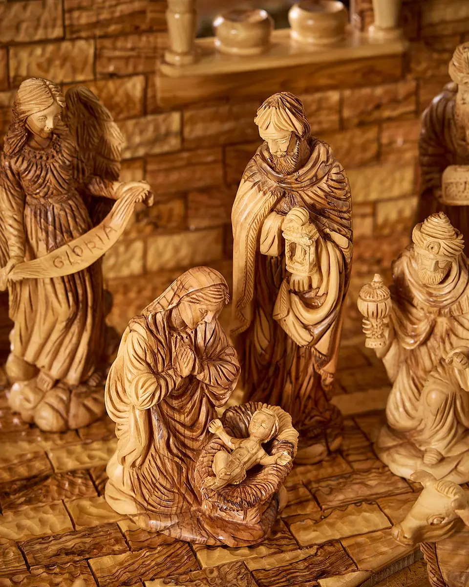 Bethlehem Star Large Olive Wood Nativity Set | Thumbnail 2
