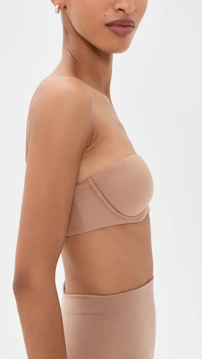 Skims Fits Everybody Strapless Bra | Thumbnail 4 Skims Fits Everybody Strapless Bra | Thumbnail 4