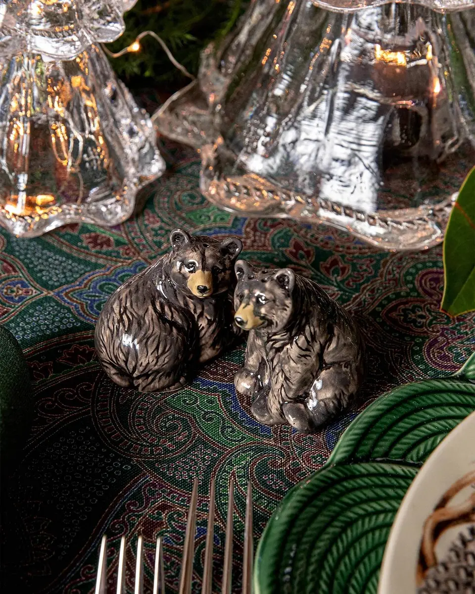 Juliska Clever Creatures Black Bear Salt & Pepper Shakers Set | Thumbnail 4 Juliska Clever Creatures Black Bear Salt & Pepper Shakers Set | Thumbnail 4