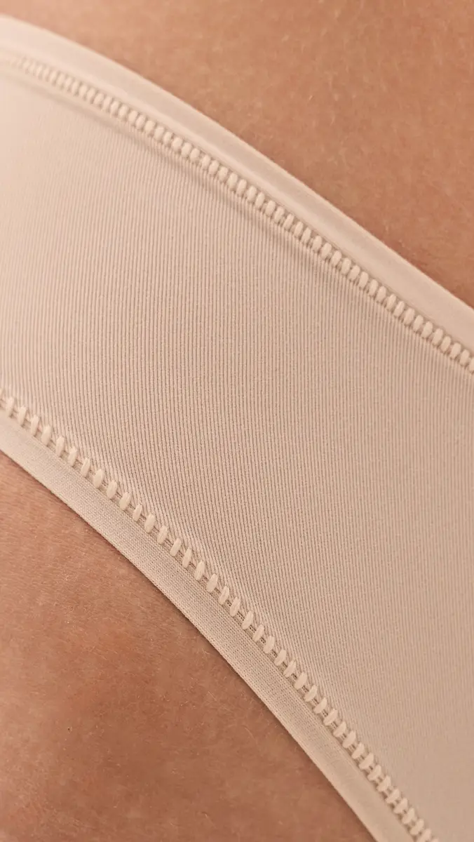 Skims Cheeky Briefs | Thumbnail 5 Skims Cheeky Briefs | Thumbnail 5