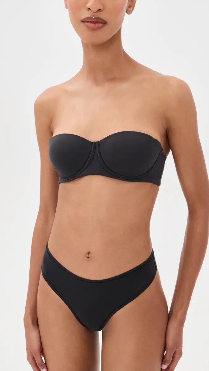 Skims Fits Everybody Strapless Bra | Thumbnail 5 Skims Fits Everybody Strapless Bra | Thumbnail 5