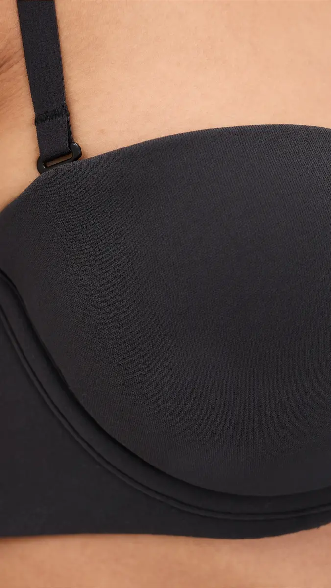 Skims Fits Everybody Strapless Bra | Thumbnail 6 Skims Fits Everybody Strapless Bra | Thumbnail 6