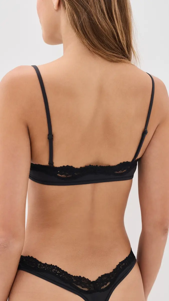 Skims Scoop Bralette | Thumbnail 3