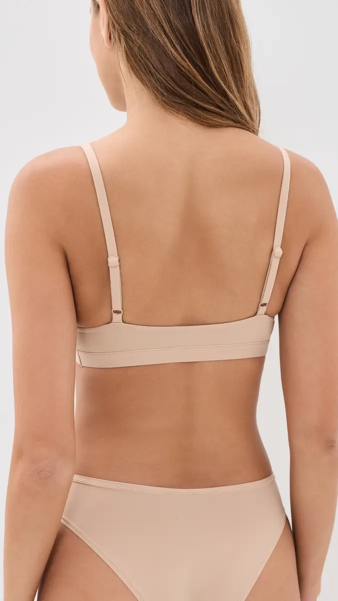 Skims Triangle Bralette | Thumbnail 3