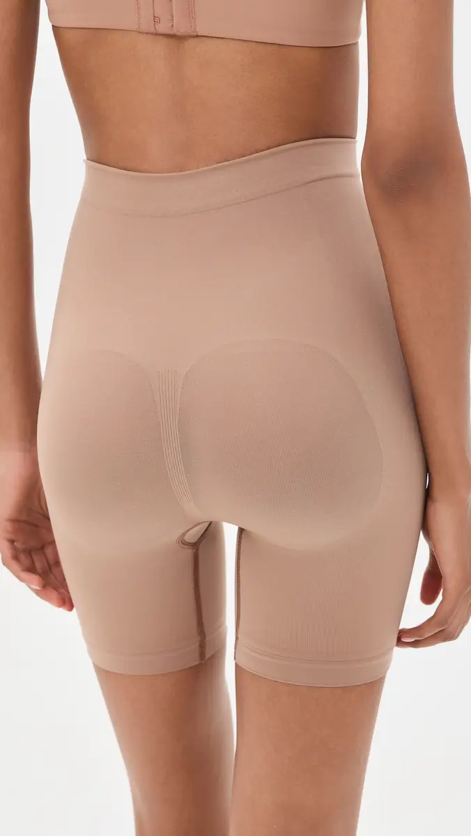 Skims Mid Thigh Shorts | Thumbnail 3 Skims Mid Thigh Shorts | Thumbnail 3