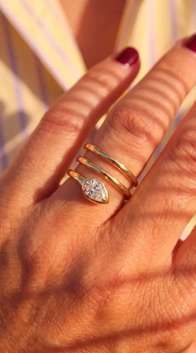 Wish Fine Jewelry 0.90ct Diamond 18K Gold Spiral Ring | Thumbnail 2