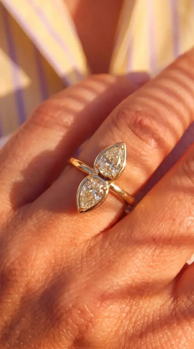 Wish Fine Jewelry 2.18ct Diamond 18K Gold Two Stones Ring | Thumbnail 3