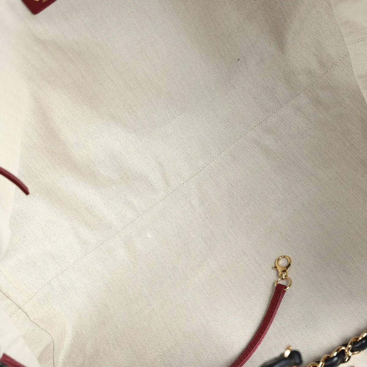 Chanel Chanel Maxi CC Cabas Hobo Bag Black Calfskin Gold Hardware | Thumbnail 8 Chanel Chanel Maxi CC Cabas Hobo Bag Black Calfskin Gold Hardware | Thumbnail 8