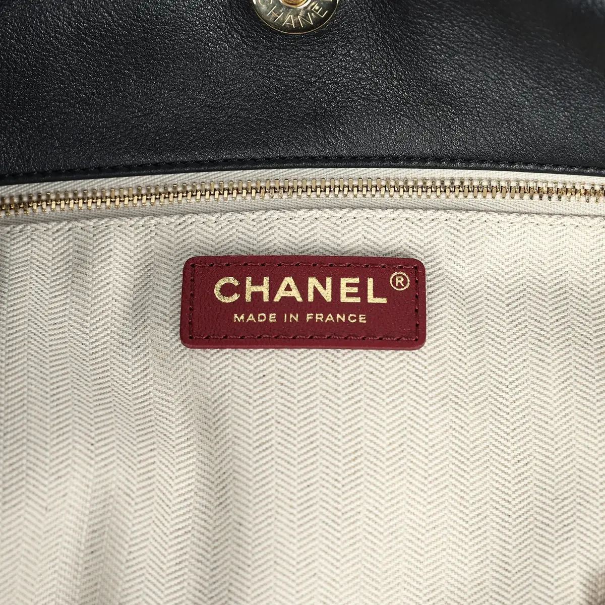 Chanel Chanel Maxi CC Cabas Hobo Bag Black Calfskin Gold Hardware | Thumbnail 9 Chanel Chanel Maxi CC Cabas Hobo Bag Black Calfskin Gold Hardware | Thumbnail 9