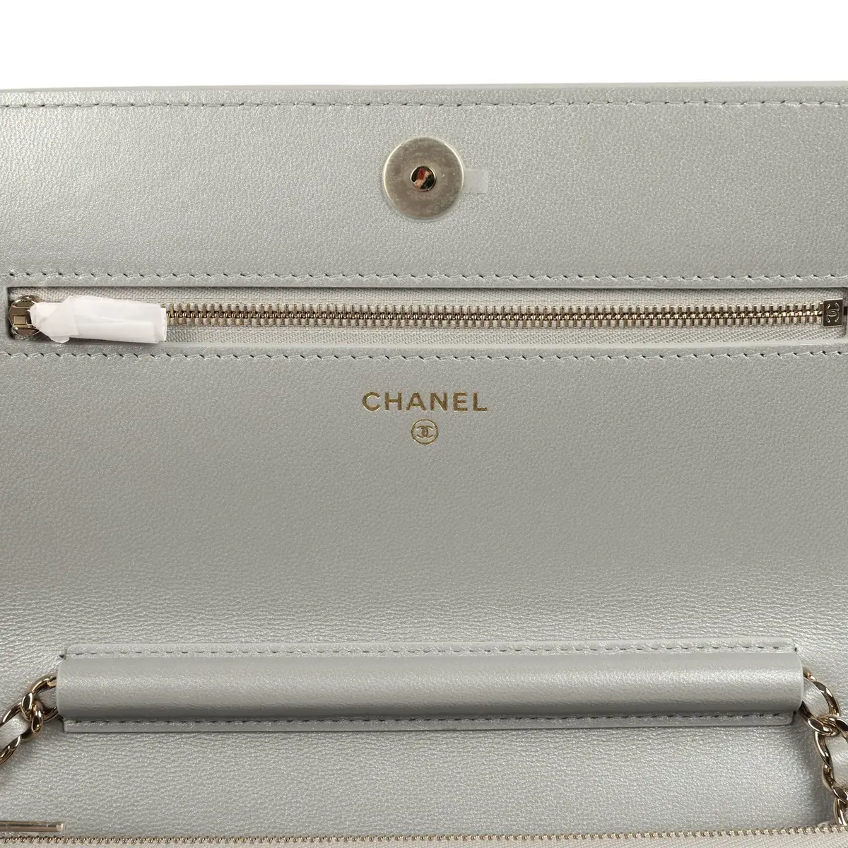 Chanel Chanel Wallet On Chain WOC Silver Metallic Lizard Embossed Calfskin Light Gold Hardware | Thumbnail 8 Chanel Chanel Wallet On Chain WOC Silver Metallic Lizard Embossed Calfskin Light Gold Hardware | Thumbnail 8